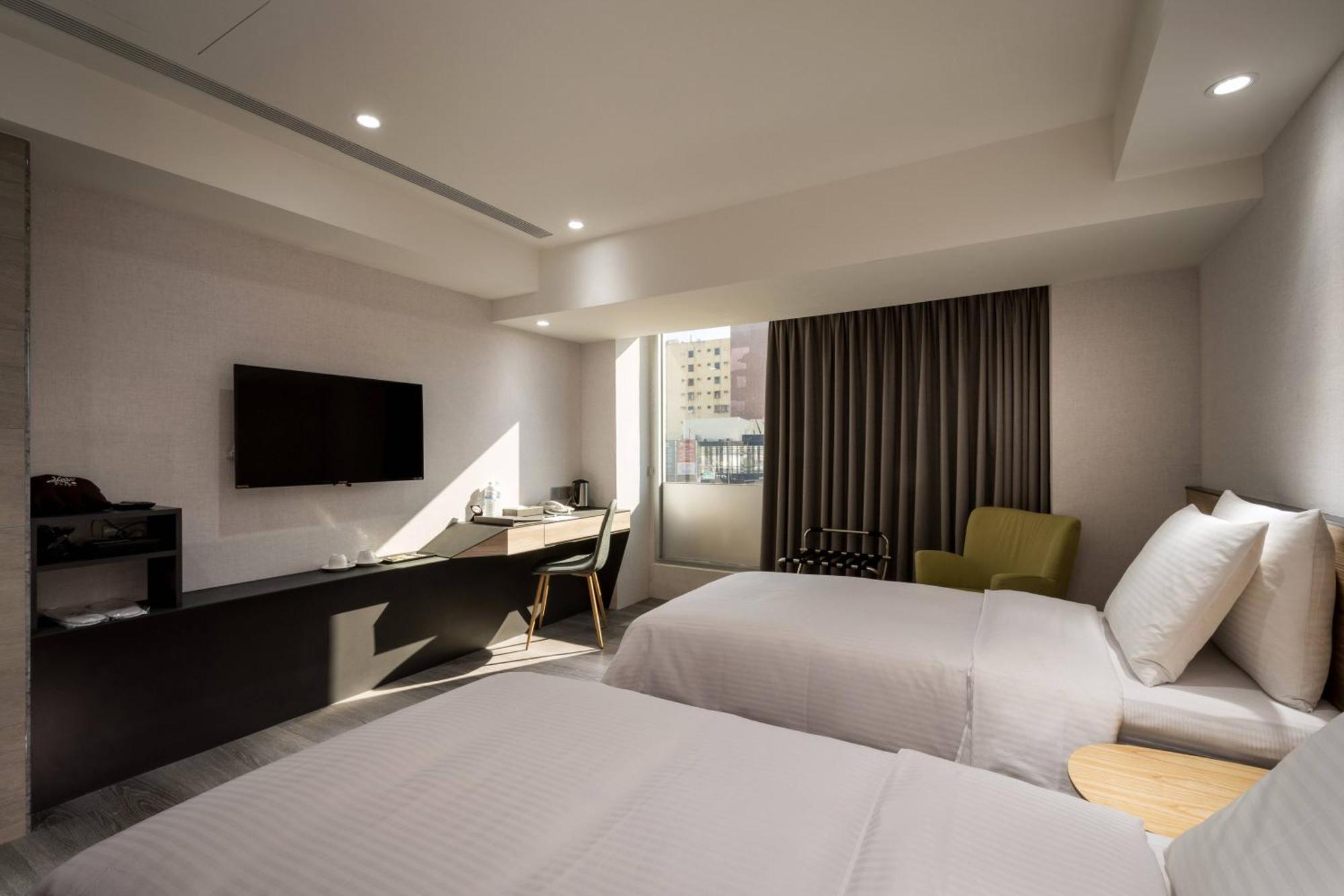 טאינאן D D Hotel מראה חיצוני תמונה
