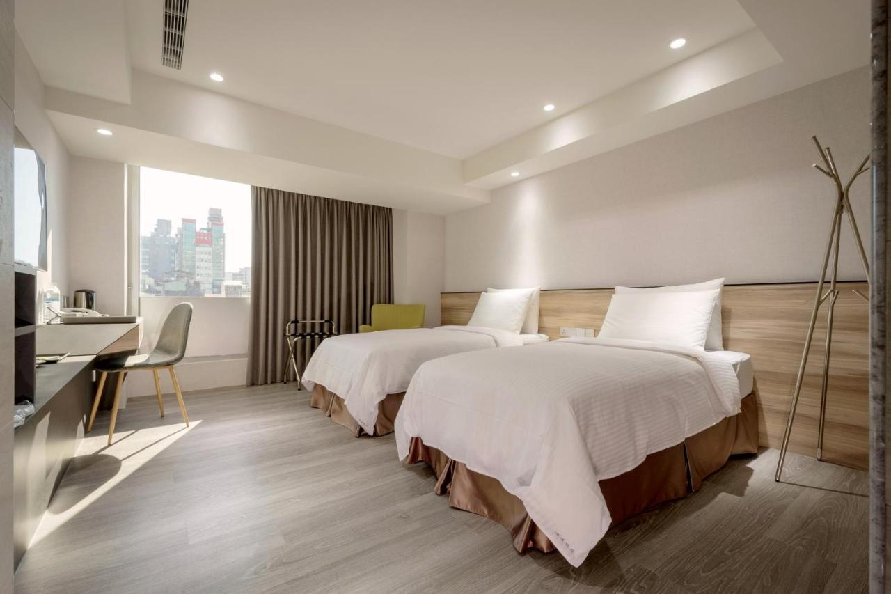 טאינאן D D Hotel מראה חיצוני תמונה